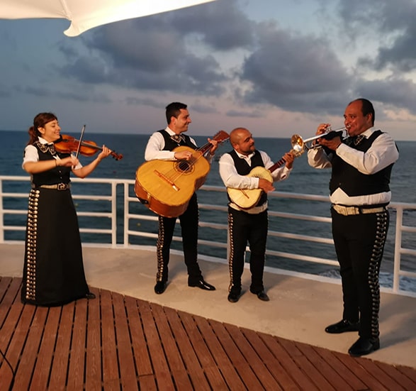 mariachis barcelona bautizos