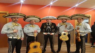 mariachis cinco músicos